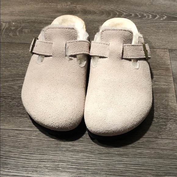 Birkenstock women’s Boston Shearling Slippers - Cream - Picture 11 of 14